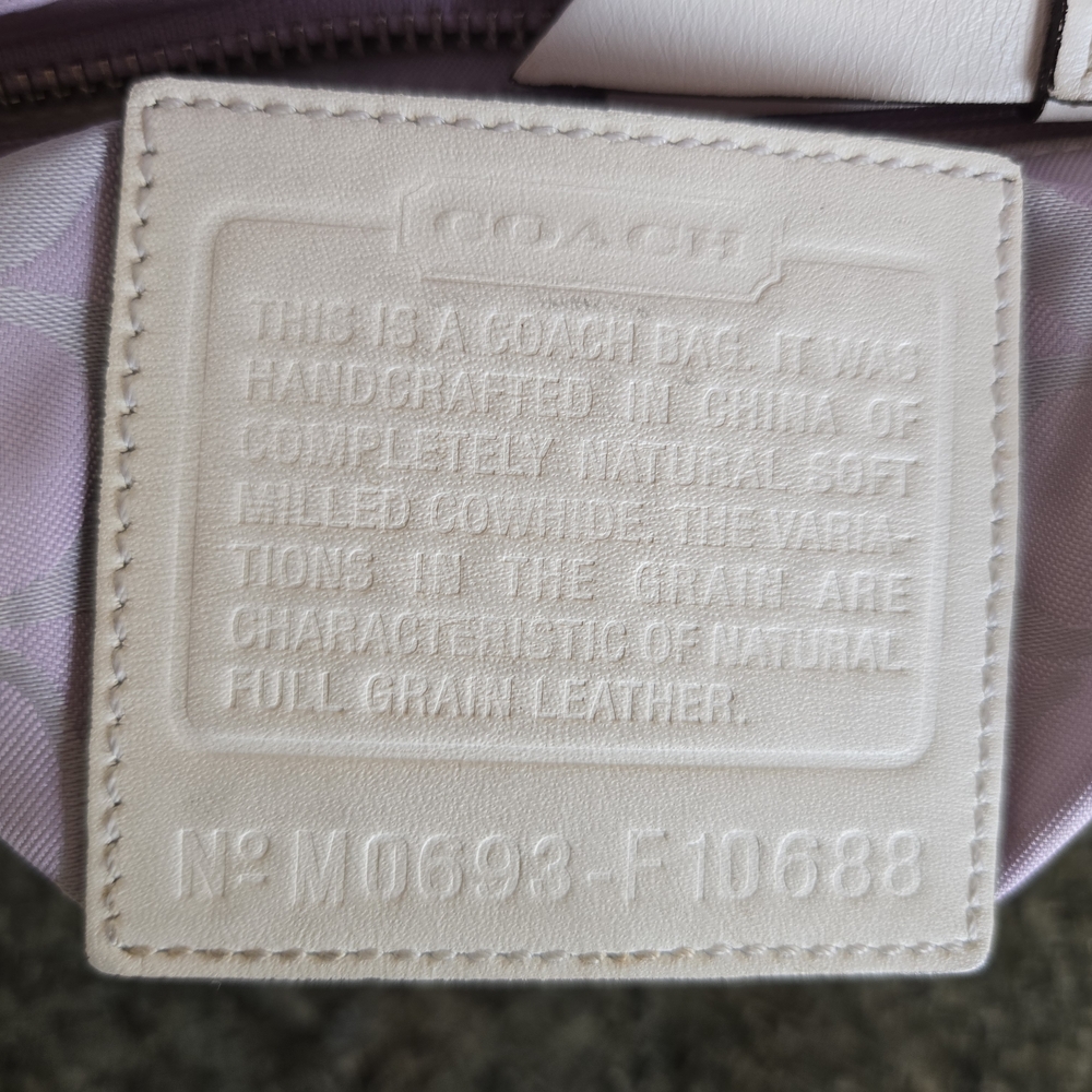 RARE! Coach Hamptons Medium Lavender/Lilac Leather Carry M0693-F10688 - Picture 3 of 7